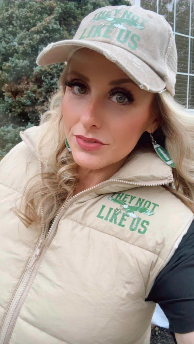 Cream They Not Like Us Bubble Vest
